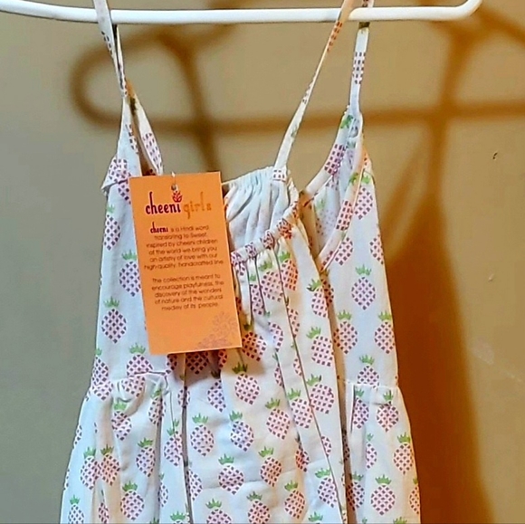 Dress - Picture 3 of 4